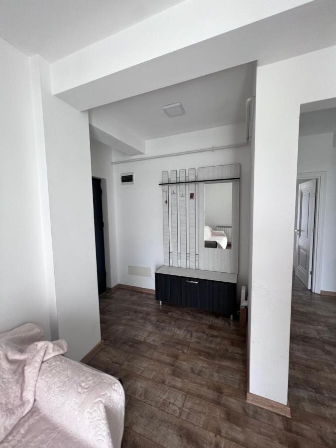 Nesta Apartament Apartment Falticeni Ngoại thất bức ảnh